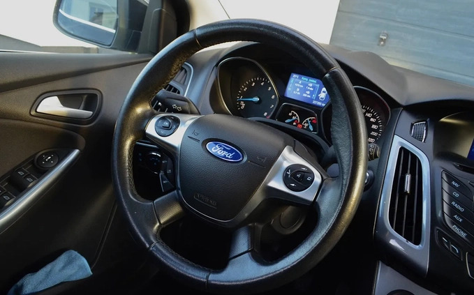 Ford Focus cena 35800 przebieg: 227265, rok produkcji 2014 z Bielawa małe 497